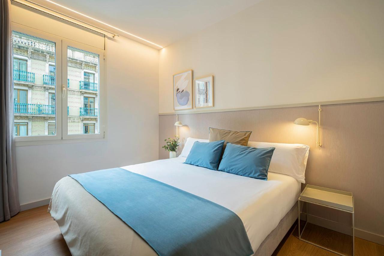 Fisa Rentals Ramblas Apartments Барселона Экстерьер фото