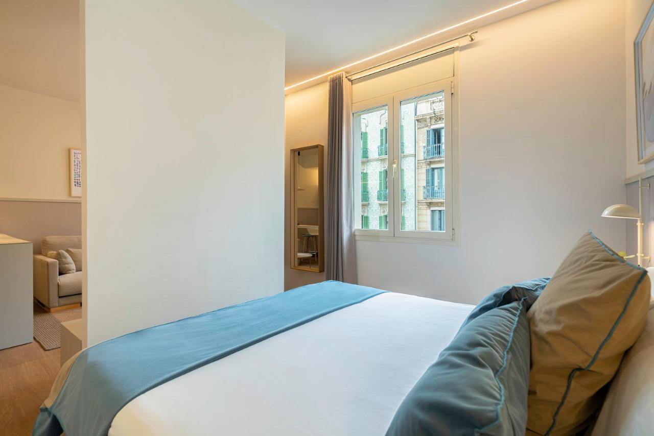 Fisa Rentals Ramblas Apartments Барселона Экстерьер фото