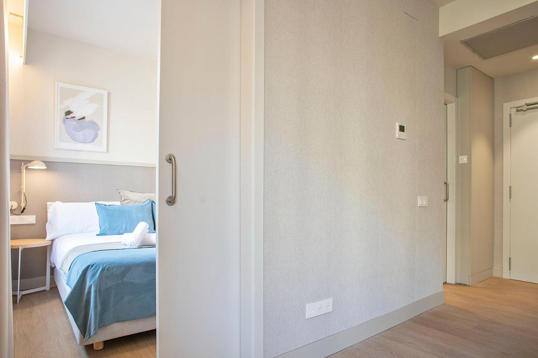 Fisa Rentals Ramblas Apartments Барселона Экстерьер фото