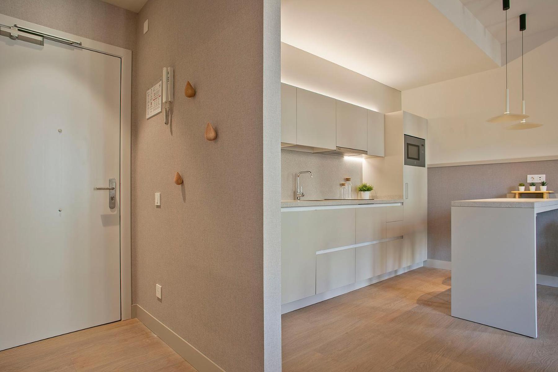 Fisa Rentals Ramblas Apartments Барселона Экстерьер фото